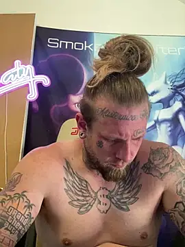 Snapshot of Smokebluntafterblunt chatting on June 3, 2026, 4:55 pm Smokebluntafterblunt online show from June 3, 2026, 4:55 pm