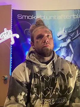 Snapshot of Smokebluntafterblunt chatting on February 26, 2026, 1:00 pm Smokebluntafterblunt online show from February 26, 2026, 1:00 pm