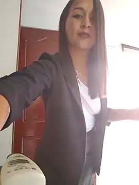 Snapshot of Paola_andrade chatting on February 25, 2026, 2:17 pm Paola andrade online show from February 25, 2026, 2:17 pm