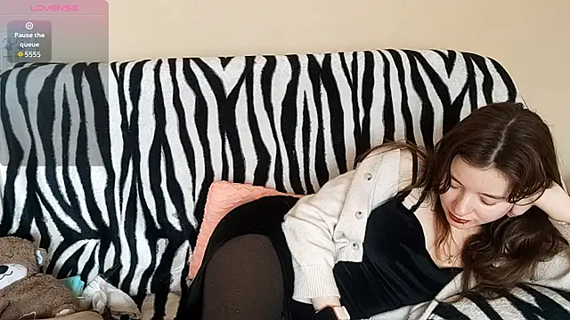 LanitaHemple online show from March 25, 2026, 7:19 am