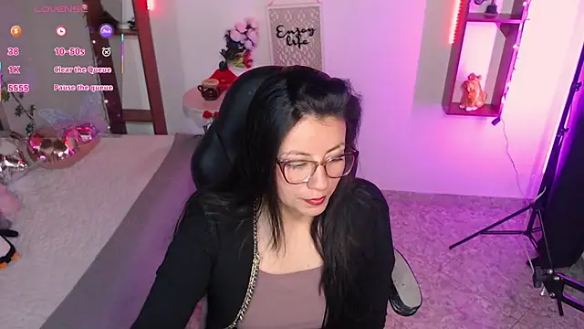 QueenRose94 online show from March 17, 2026, 1:03 pm