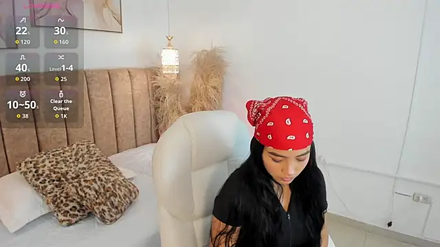 Snapshot of Yaasmin_ chatting on February 20, 2026, 6:32 pm Yaasmin online show from February 20, 2026, 6:32 pm