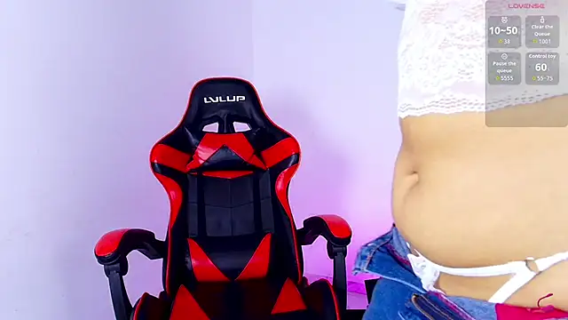 ScarletMoonxxx online show from February 22, 2026, 9:05 pm