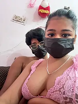 Snapshot of jerryandhunny chatting on February 8, 2026, 4:59 pm jerryandhunny online show from February 8, 2026, 4:59 pm