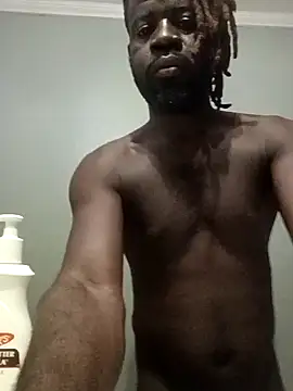 Snapshot of Aliesesay1 chatting on February 17, 2026, 10:29 pm Aliesesay1 online show from February 17, 2026, 10:29 pm