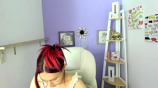 Snapshot of naomy_stanley chatting on July 11, 2026, 12:33 am naomy stanley online show from July 11, 2026, 12:33 am