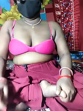 PRIYAGOYAL online show from April 5, 2026, 6:03 pm