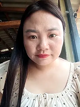 lisn-cute online show from April 14, 2026, 2:16 am