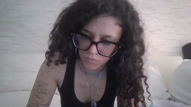 turca87 online show from May 31, 2026, 6:09 pm