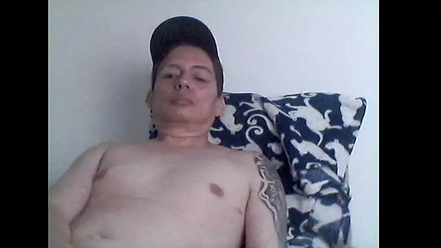 Snapshot of Thommas8a chatting on February 9, 2026, 2:37 pm Thommas8a online show from February 9, 2026, 2:37 pm