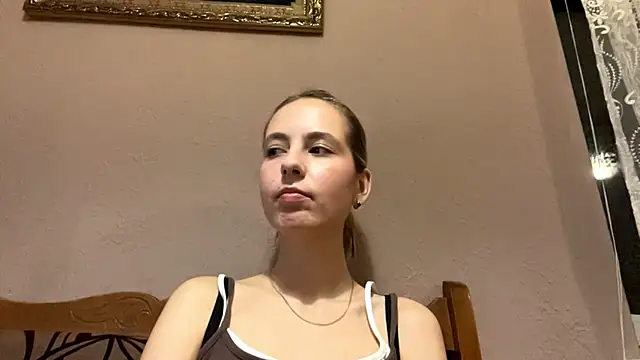 Snapshot of CharmingBlonde chatting on February 12, 2026, 6:29 pm CharmingBlonde online show from February 12, 2026, 6:29 pm