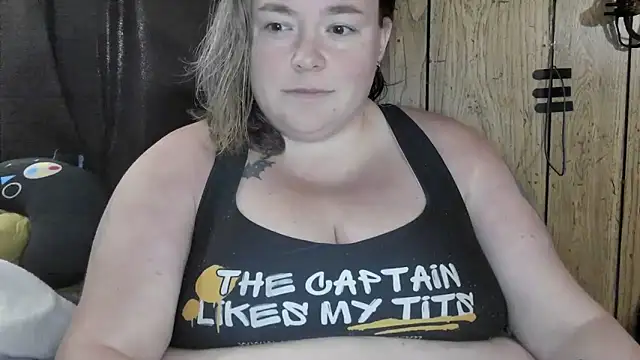 ladylynn13 online show from March 17, 2026, 9:29 pm