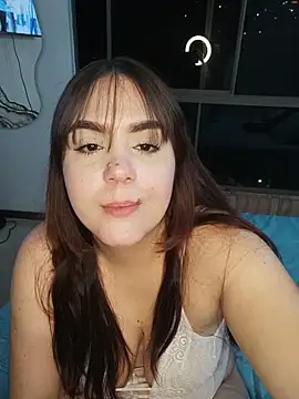 Snapshot of its_lauu_ chatting on February 27, 2026, 4:12 am its lauu online show from February 27, 2026, 4:12 am