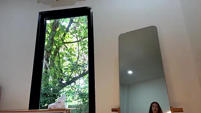 Alicecutepie online show from March 21, 2026, 6:36 am