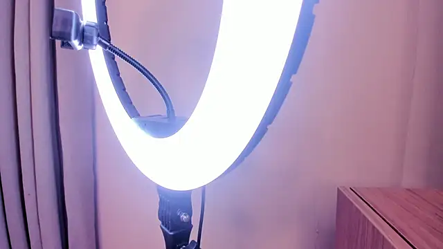 Snapshot of Alessia_Gold chatting on February 12, 2026, 7:57 pm Alessia Gold online show from February 12, 2026, 7:57 pm