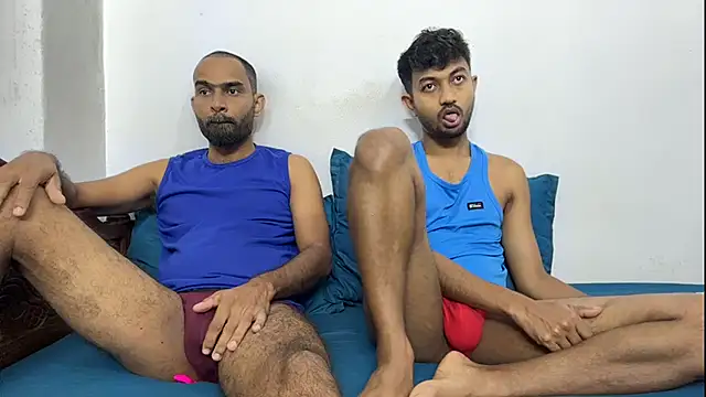 DesiDaddyandSon online show from August 3, 2026, 11:31 pm