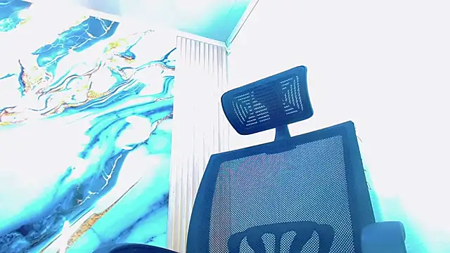 Snapshot of DaviidBuckx_ chatting on February 24, 2026, 2:12 am DaviidBuckx online show from February 24, 2026, 2:12 am