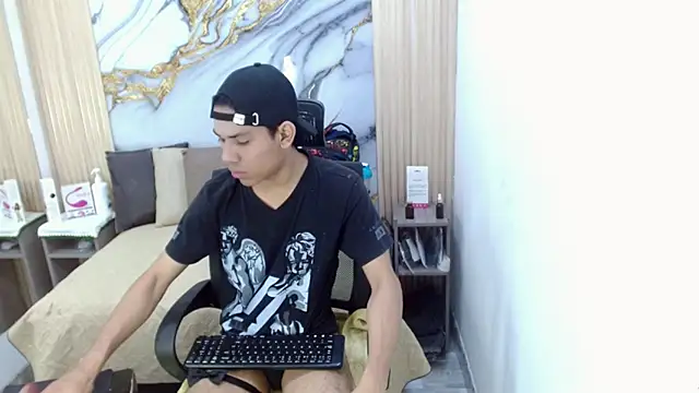 DaviidBuckx  online show from June 3, 2026, 2:34 am