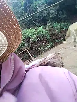 Yiyoongg online show from March 19, 2026, 1:05 am