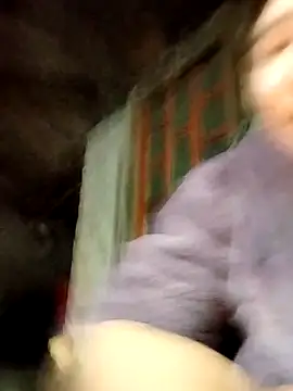 Yiyoongg online show from February 11, 2026, 11:32 am