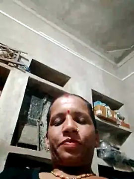 Snapshot of Anitarakkoli chatting on June 2, 2026, 5:13 pm Anitarakkoli online show from June 2, 2026, 5:13 pm
