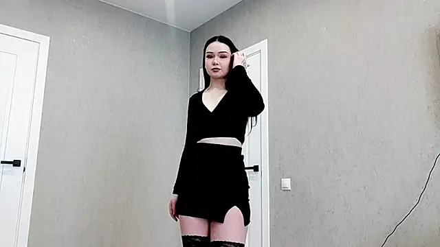 MiaAsterr online show from February 28, 2026, 8:03 am