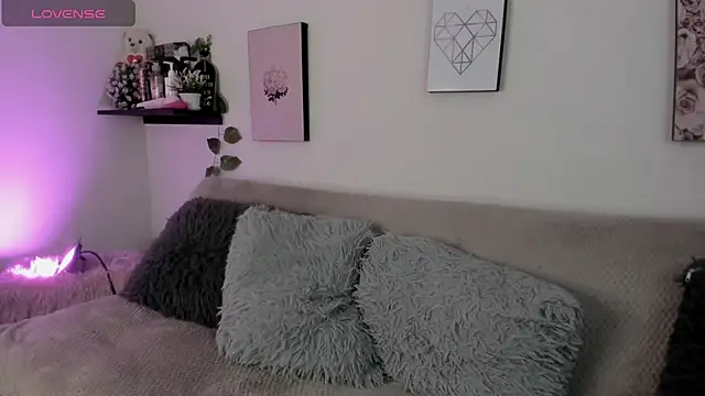 Snapshot of Alexaalove_1 chatting on February 18, 2026, 1:29 pm Alexaalove 1 online show from February 18, 2026, 1:29 pm