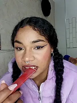 BrianaSweetxxx online show from March 29, 2026, 3:30 am