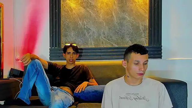 Snapshot of Isaak_26 chatting on February 28, 2026, 8:19 pm Isaak 26 online show from February 28, 2026, 8:19 pm