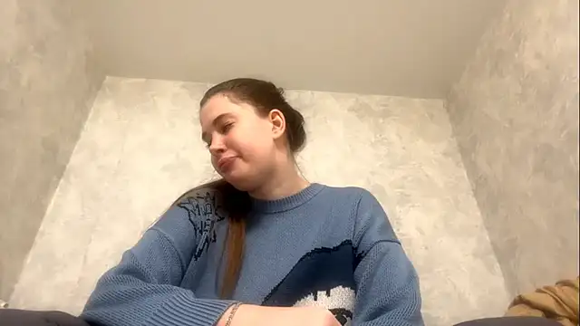 Snapshot of Lunexia_Kysstoria chatting on February 9, 2026, 3:43 pm Lunexia Kysstoria online show from February 9, 2026, 3:43 pm