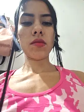 Snapshot of Alannys19 chatting on February 26, 2026, 4:34 am Alannys19 online show from February 26, 2026, 4:34 am