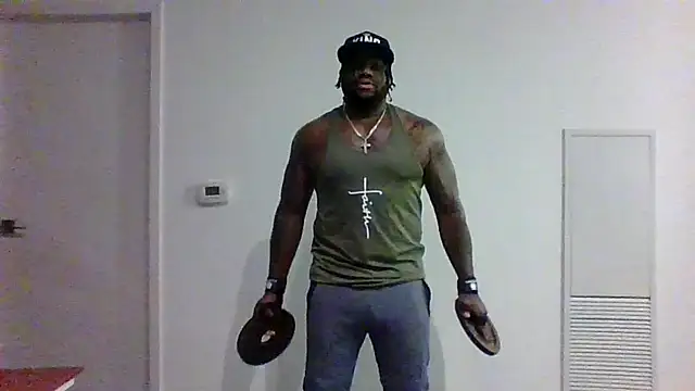 Snapshot of darkstallion7 chatting on February 11, 2026, 12:32 am darkstallion7 online show from February 11, 2026, 12:32 am