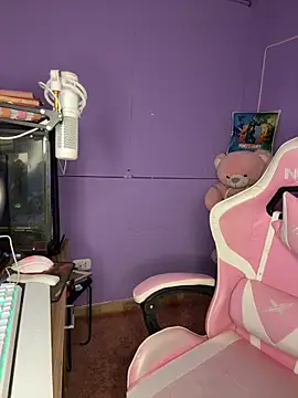 Snapshot of Ebanhot chatting on February 10, 2026, 6:23 am Ebanhot online show from February 10, 2026, 6:23 am