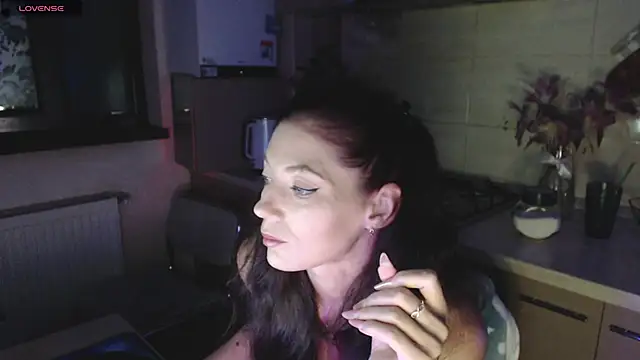 Snapshot of AyanaGrumpix chatting on June 15, 2026, 12:33 am AyanaGrumpix online show from June 15, 2026, 12:33 am