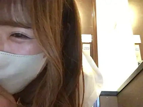 cocomi-coco0209 online show from April 19, 2026, 6:10 pm