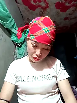 Snapshot of NAINKUTE chatting on February 12, 2026, 1:44 pm NAINKUTE online show from February 12, 2026, 1:44 pm