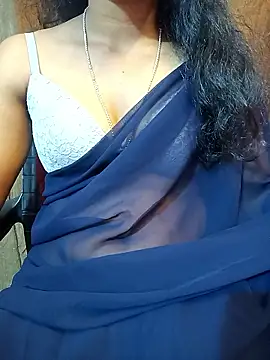 Snapshot of manu_sexy_ chatting on February 20, 2026, 1:13 pm manu sexy online show from February 20, 2026, 1:13 pm