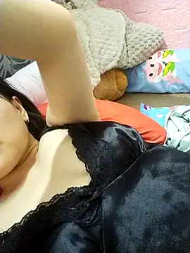 Strawberry-wet online show from April 26, 2026, 8:55 am