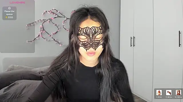 Snapshot of HelenBlazeTrt chatting on July 18, 2026, 2:09 am HelenBlazeTrt online show from July 18, 2026, 2:09 am
