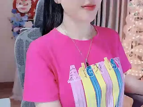 Agnelyn    online show from April 9, 2026, 2:12 pm