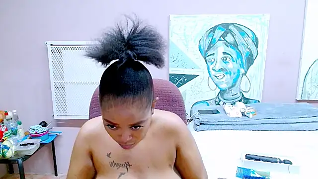 TyraHotxxx online show from May 21, 2026, 1:14 am