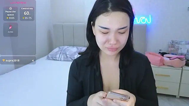 sexaxion lee online show from March 23, 2026, 5:29 am