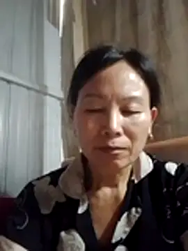 Snapshot of Kiss_love2 chatting on May 30, 2026, 2:29 am Kiss love2 online show from May 30, 2026, 2:29 am