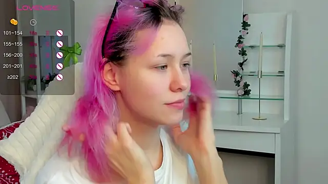 EmilyTrase online show from May 31, 2026, 1:11 am