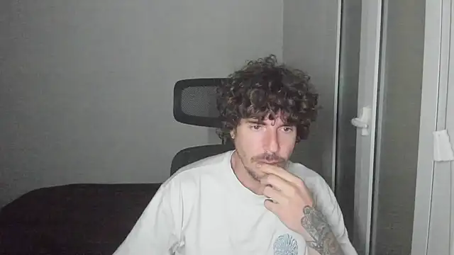 Snapshot of joaquin420_hot chatting on February 16, 2026, 10:51 pm joaquin420 hot online show from February 16, 2026, 10:51 pm