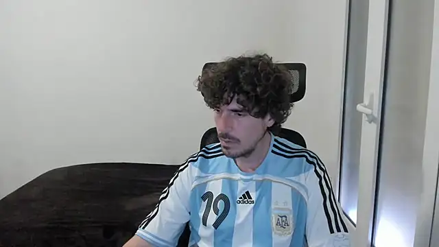 Snapshot of joaquin420_hot chatting on February 23, 2026, 8:48 am joaquin420 hot online show from February 23, 2026, 8:48 am