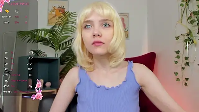 Snapshot of wow_angel chatting on March 1, 2026, 5:40 am wow angel online show from March 1, 2026, 5:40 am