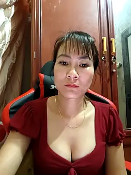 Aly live online show from February 13, 2026, 7:14 pm