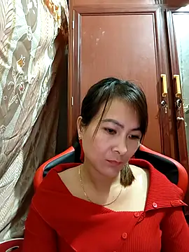 Aly live online show from February 12, 2026, 11:21 am