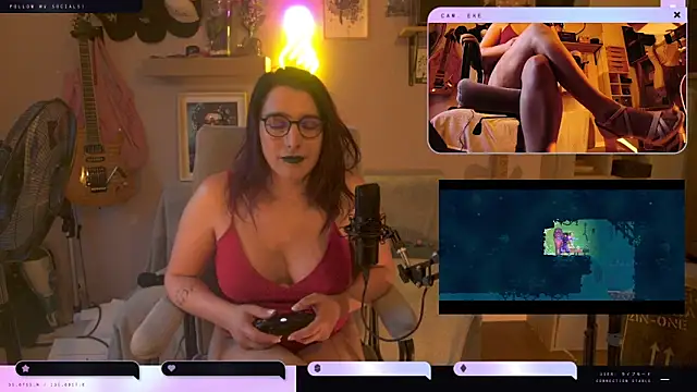 Snapshot of thea_cake chatting on May 3, 2026, 6:55 pm thea cake online show from May 3, 2026, 6:55 pm